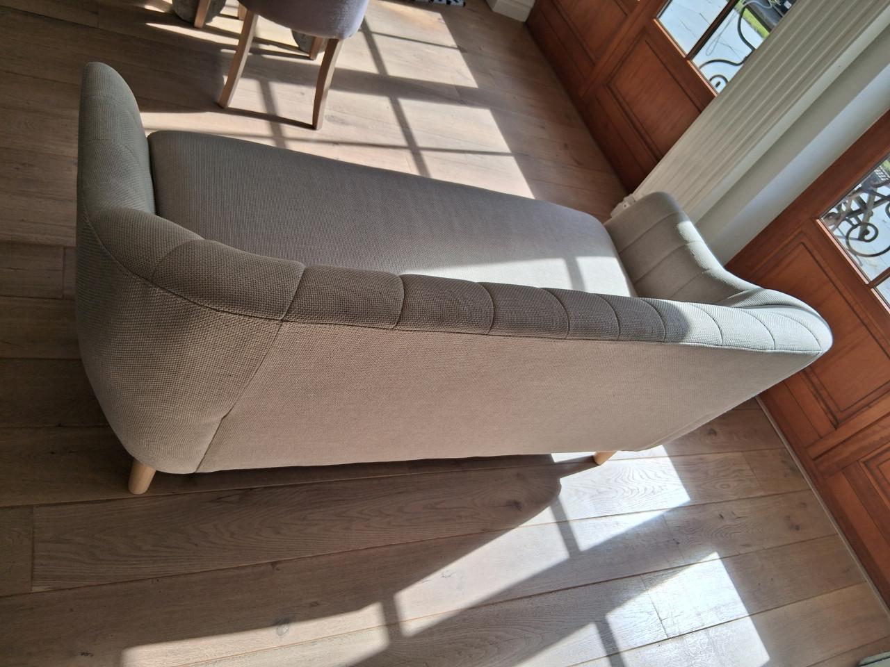 Zitbank 180 cm x 82 cm x 82 cm, zo goed als nieuw