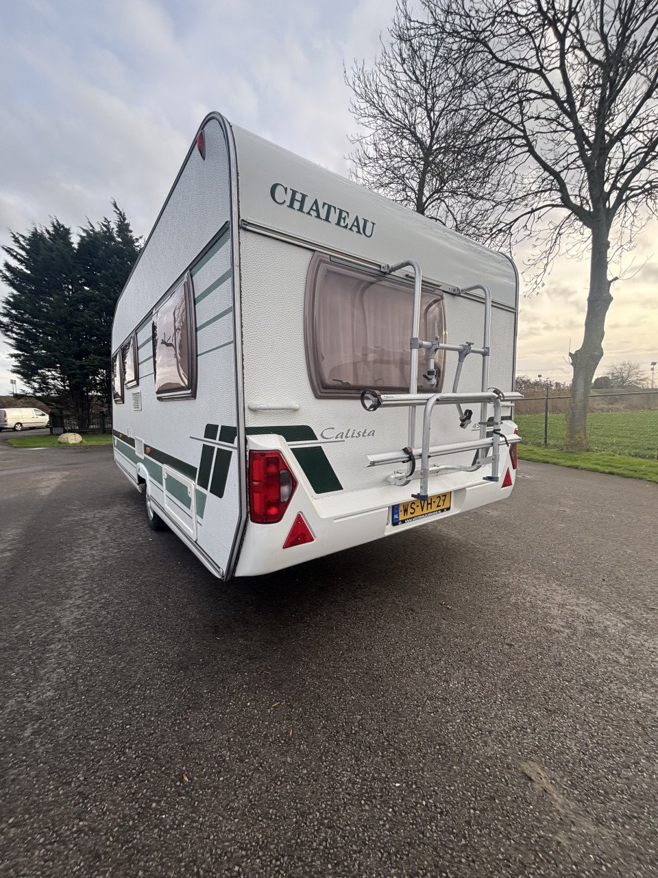 Chateau Calista 450 (Voortent + Fietsenrek)