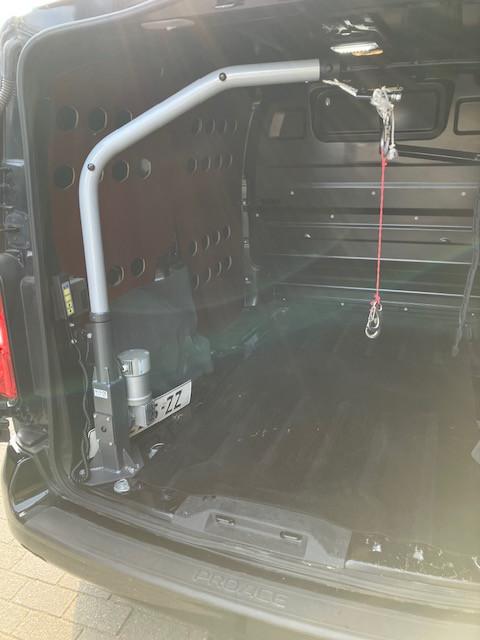 Rolstoelbus met lift, Toyota ProAce uit 2019
