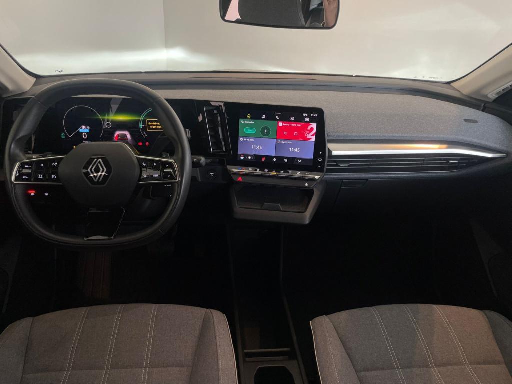 Renault Megane E-tech ev40 boost charge equilibre