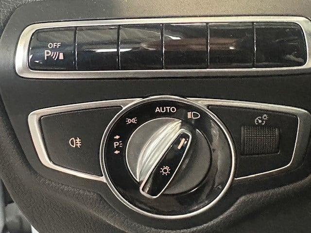 Mercedes-Benz C-Klasse 180 ambition l amg l panoromadak l luchtvering airma