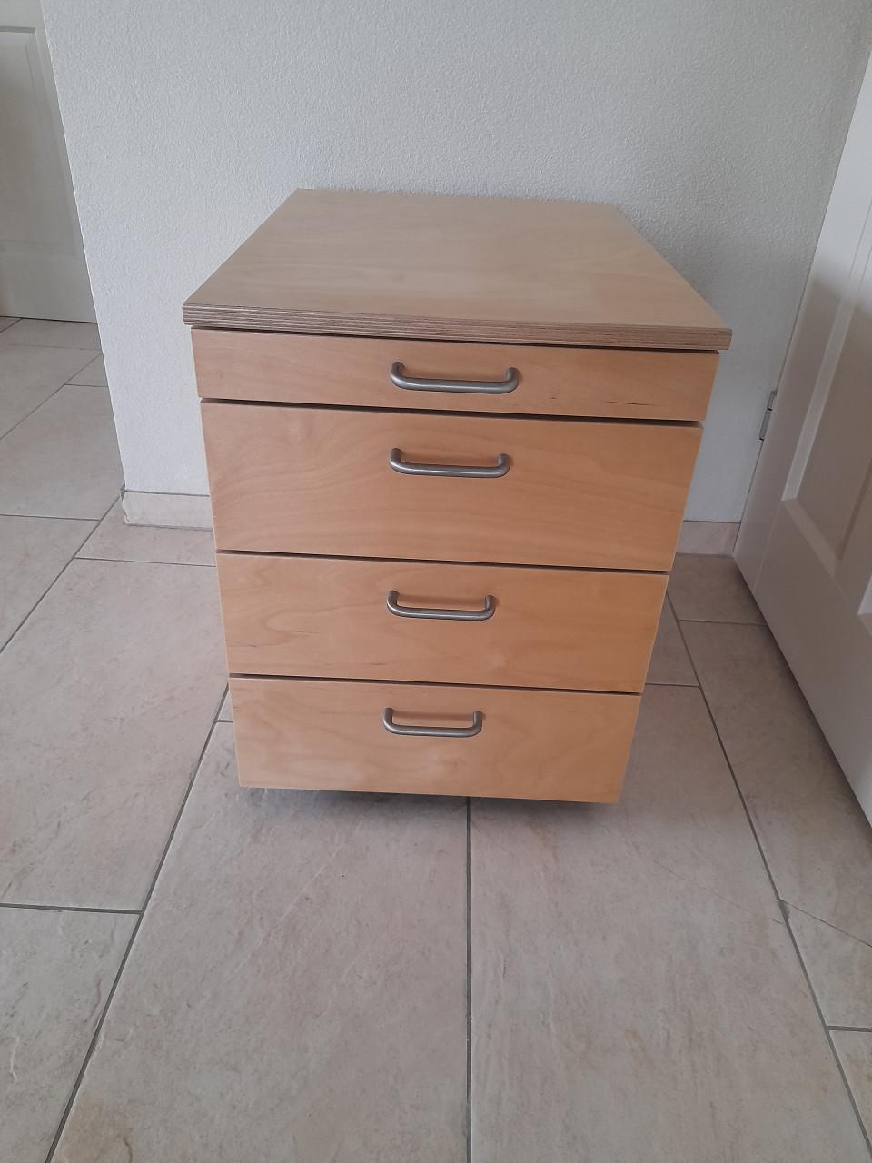 Ladenkast / ladenblok  voor onder bureau (in goede staat ) 60 x 44 x 59H