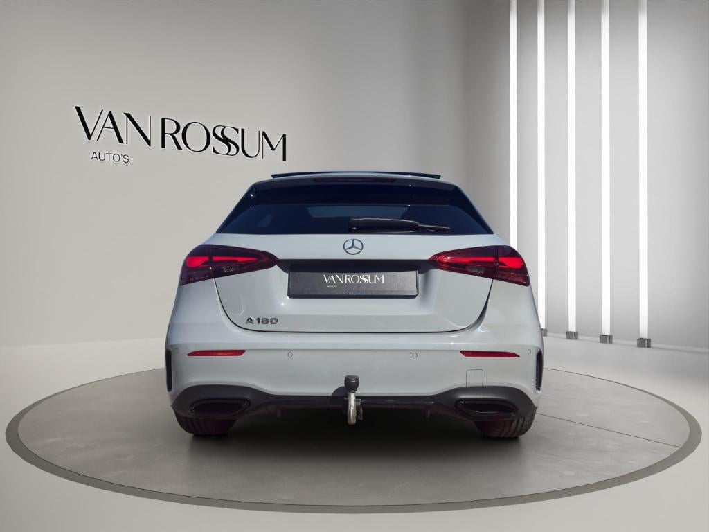 Mercedes-Benz A-Klasse 180 amg line | pano | sfeer | stoelverw. | camera | 