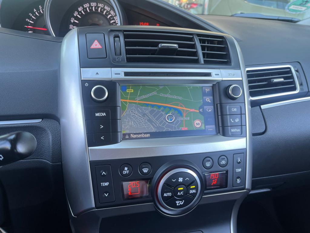 Toyota Corolla Verso 1.8 vvt-i dynamic business|7-persoons|trekhaak|rijklaa