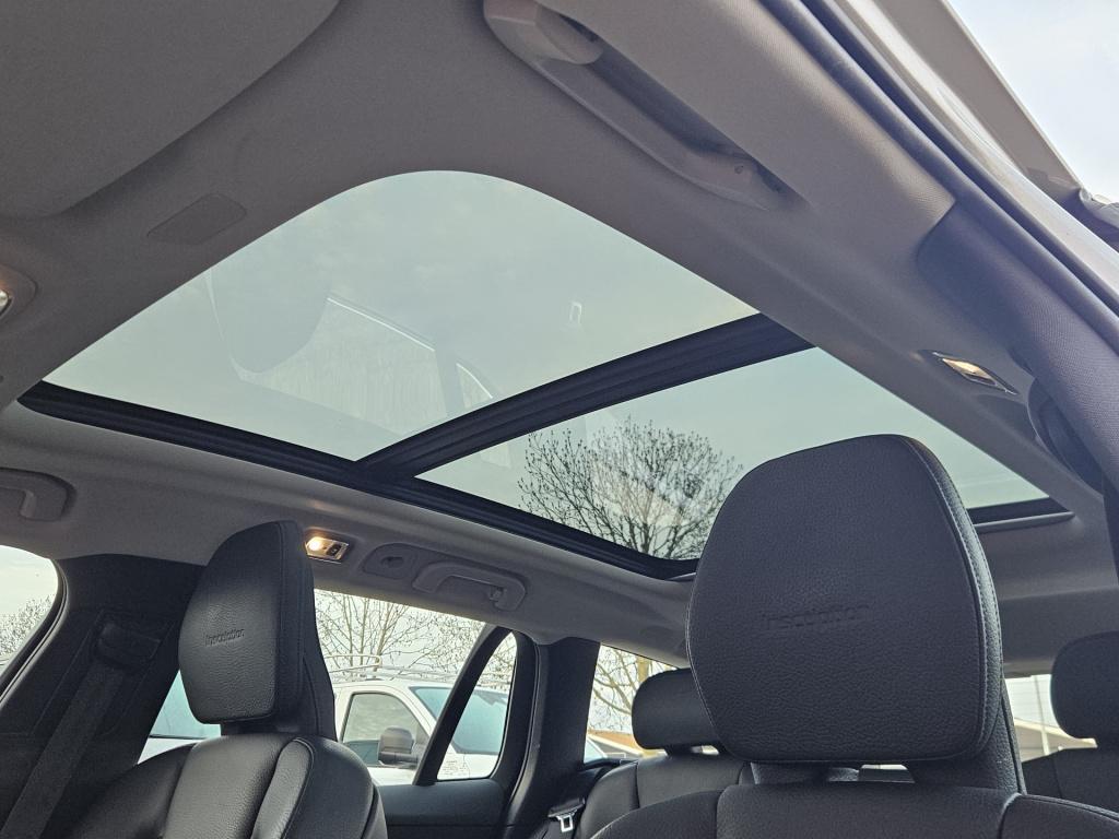Volvo V60 2.0 t8 twin engine awd inscription | pano | elek. trekhaak