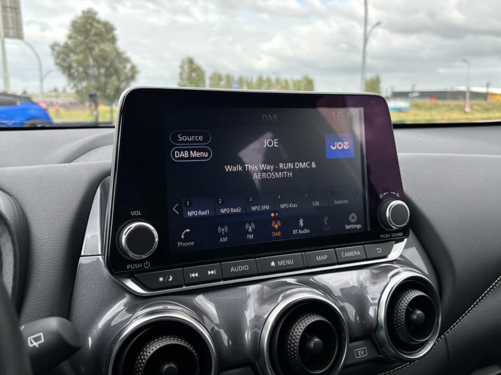 Nissan Juke 1.6 hybrid n-connecta | navigatie | camera | keyless entry | le