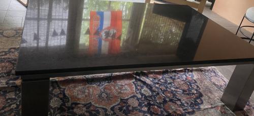 Salontafel met mooi stenen blad