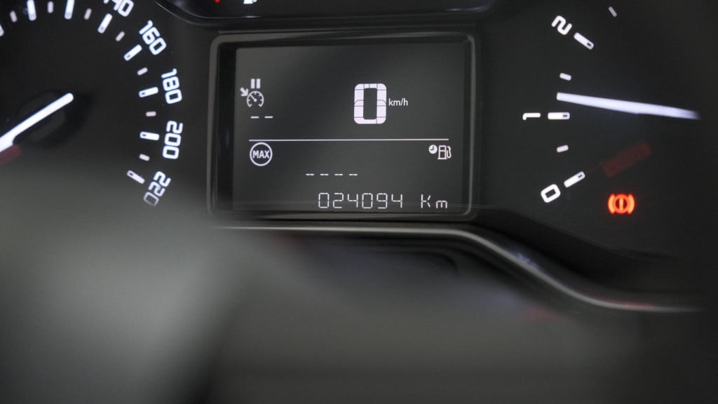 Citroen C3 puretech 82 feel edition | apple carplay | parkeersensoren | nav