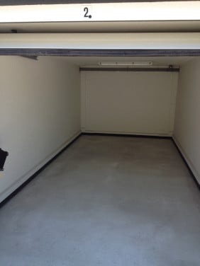GARAGE TE HUUR TE OOSTBURG