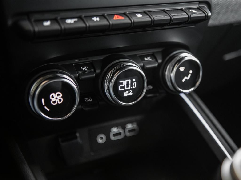 Renault Clio 1.0 tce 90 techno | navigatie | park. sensoren | camera | stoe