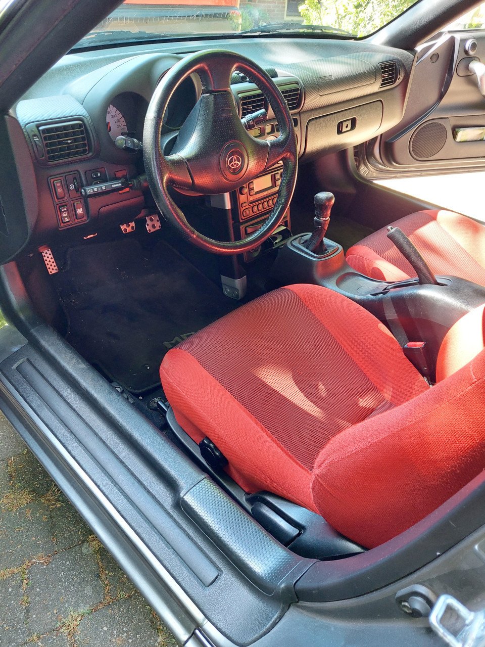Toyota MR2 2003
