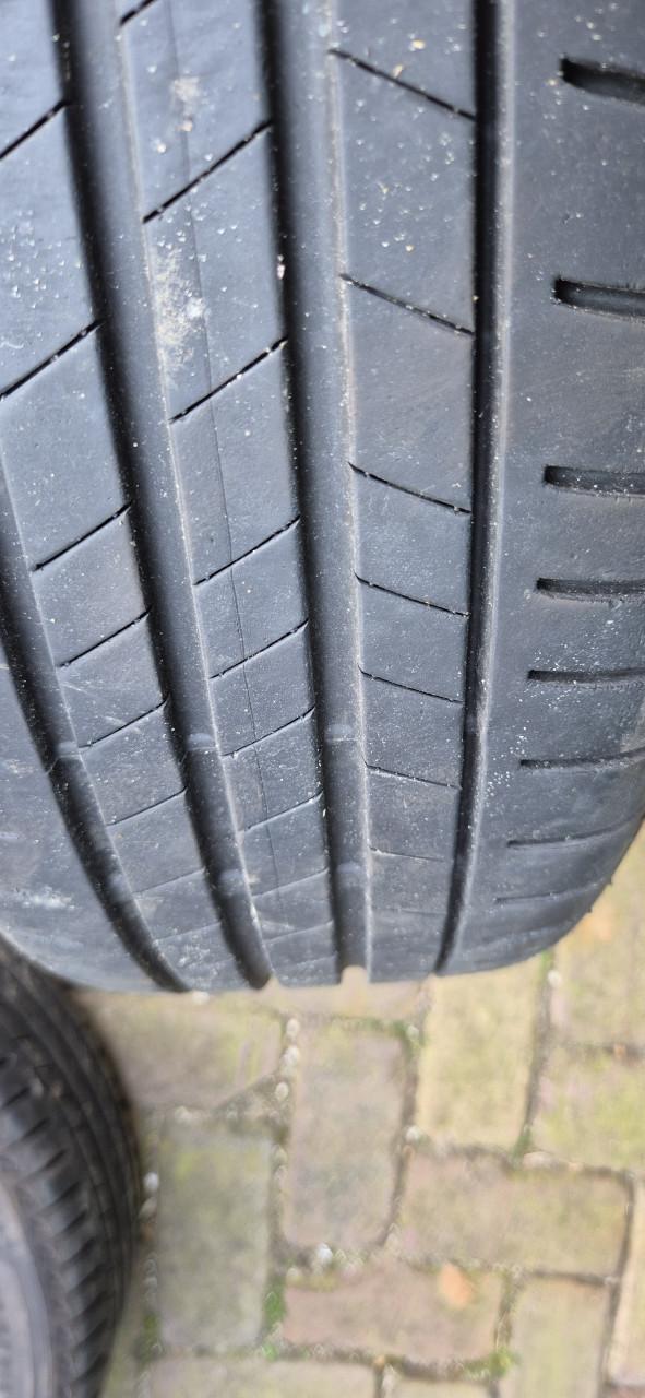 Velgen met band van Nissan Micra (16 inch)