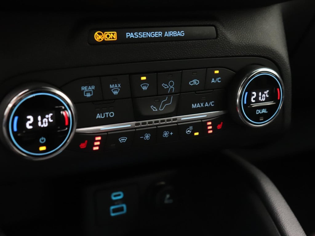 Ford Kuga 1.5 ecoboost st-line | navi | winterpakket | cruise control | lmv