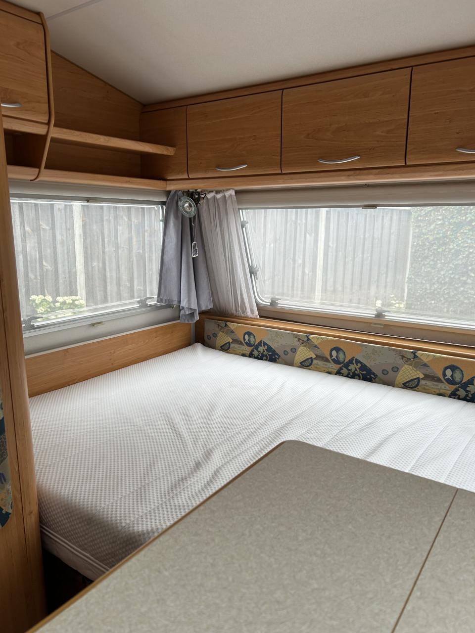 Knaus Blue Line 450 caravan