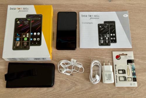 Beafon M6s Premium Seniorentelefoon, compleet met doos en accessoires