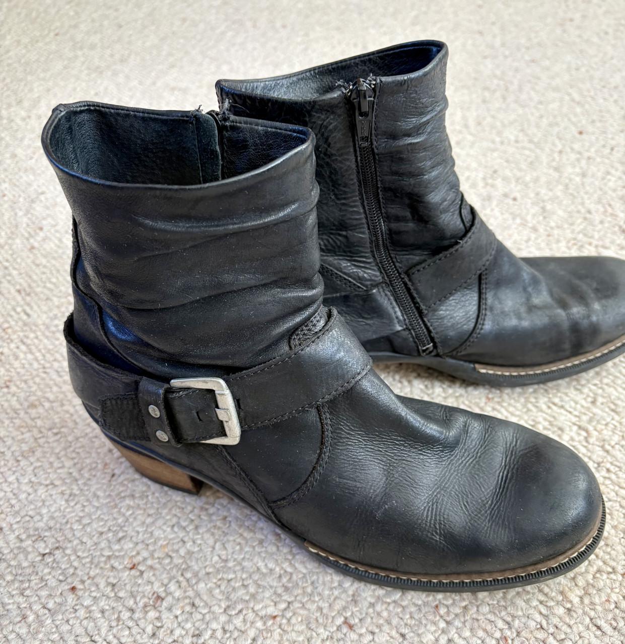 Dames enkellaarsjes ( merk Wolky )