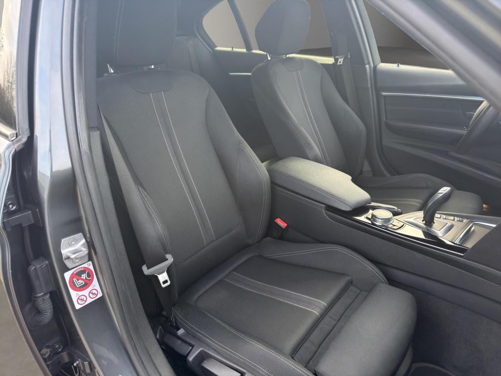 BMW 3-serie 318i luxury 360 head up led