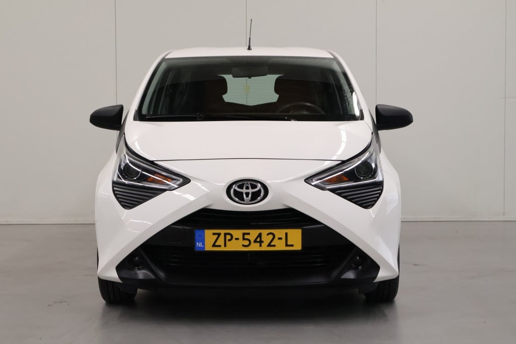 Toyota Aygo 1.0 vvt-i x-fun