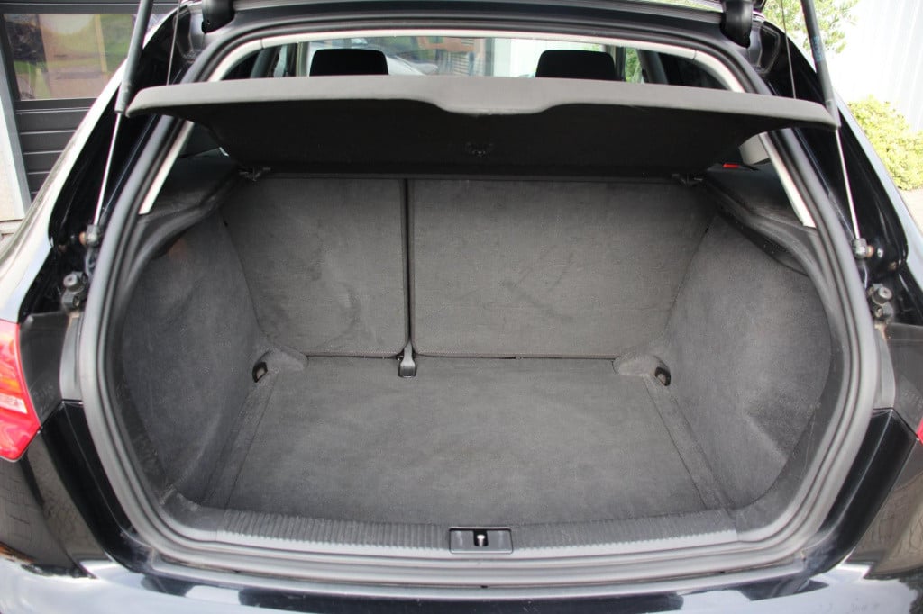 Audi A3 sportback 1.4 tfsi attraction - carplay wireless - navi - clima - 1