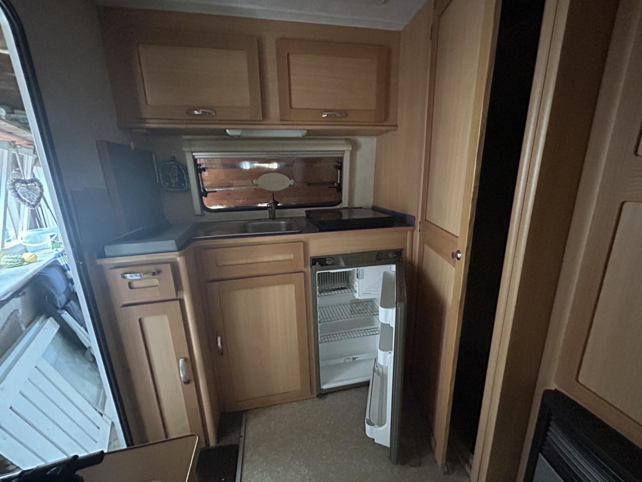 Caravan Elddis Shadowline 380