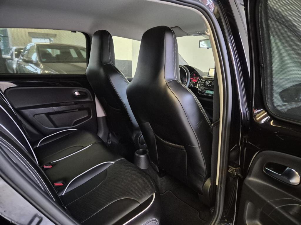 Volkswagen UP! 1.0 high up! / leren bekleding / cruisecontrol