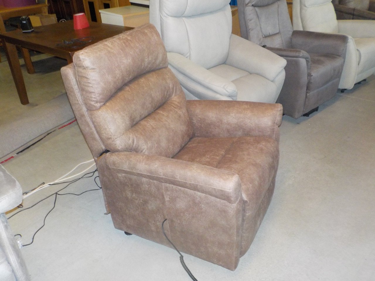 Nieuwe stoffen  luxe elektrische sta-op relax fauteuil met 2 motoren