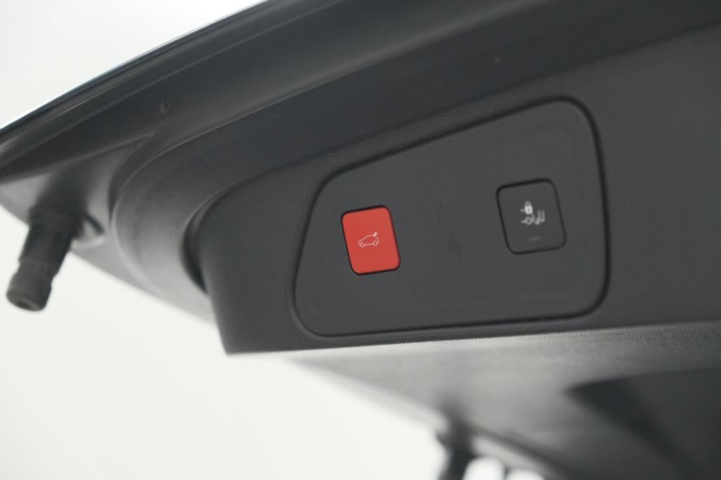 Peugeot 3008 puretech 130 eat8 gt | adaptieve cruise control | elektronisch