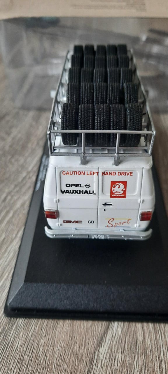 Vauxall Van , service bus rally team