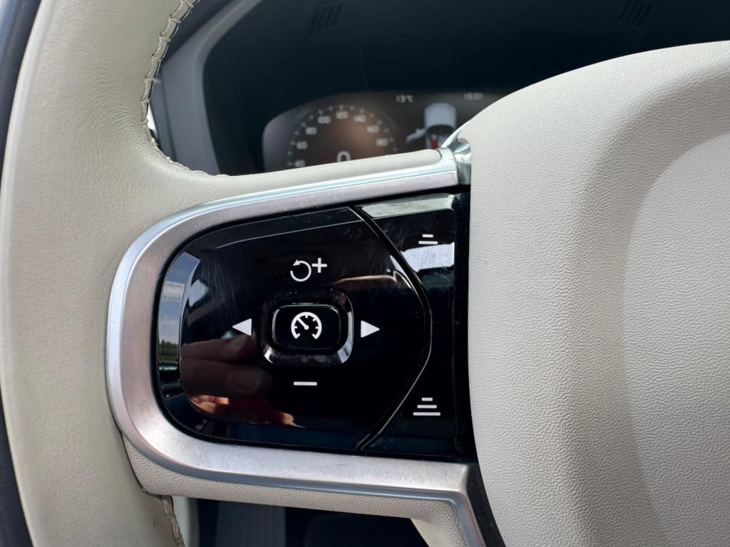 Volvo XC60 2.0 recharge t8 awd inscription