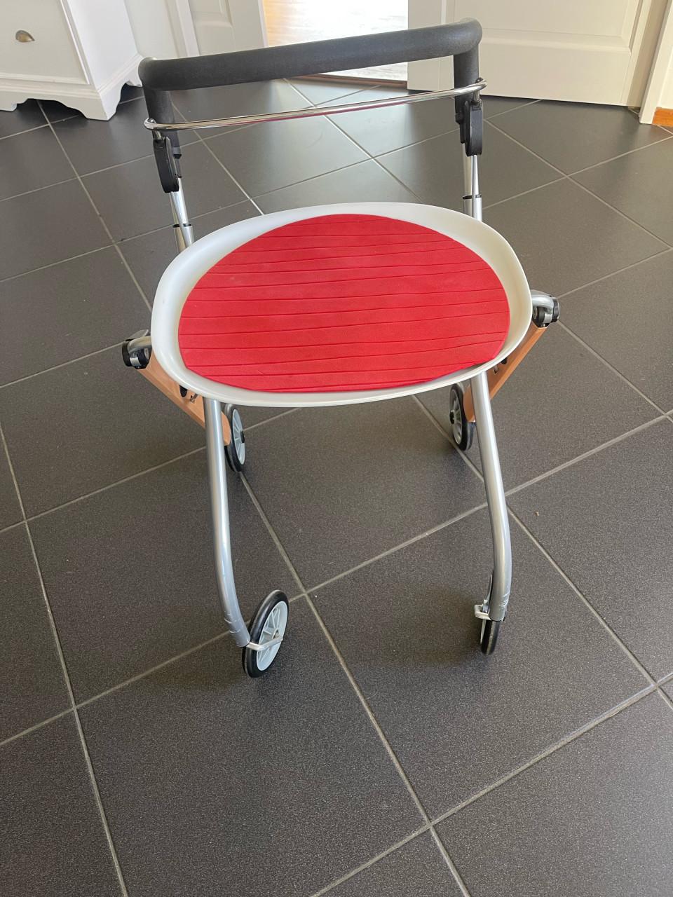 Binnenrollator trust care lets go indoor