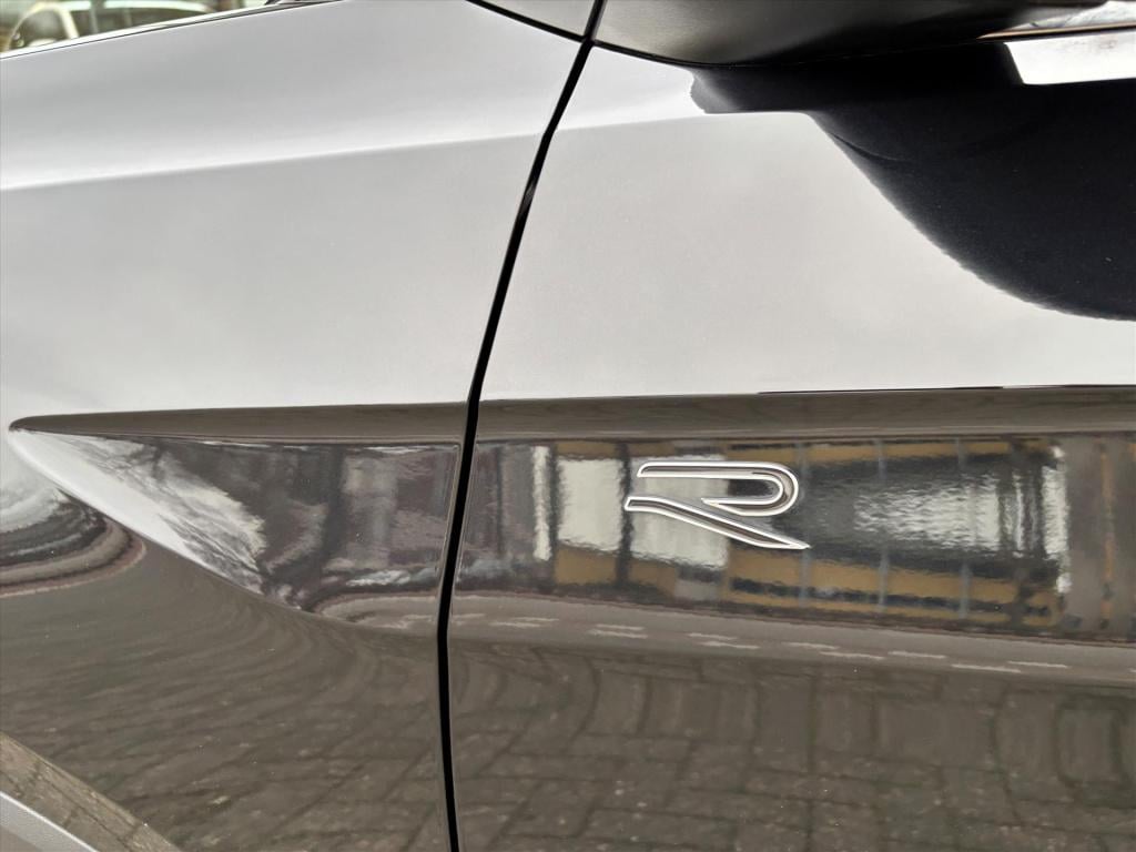 Volkswagen T-cross 1.5 tsi 150pk dsg-7 r-line| trekhaak|navi| led strip| ri