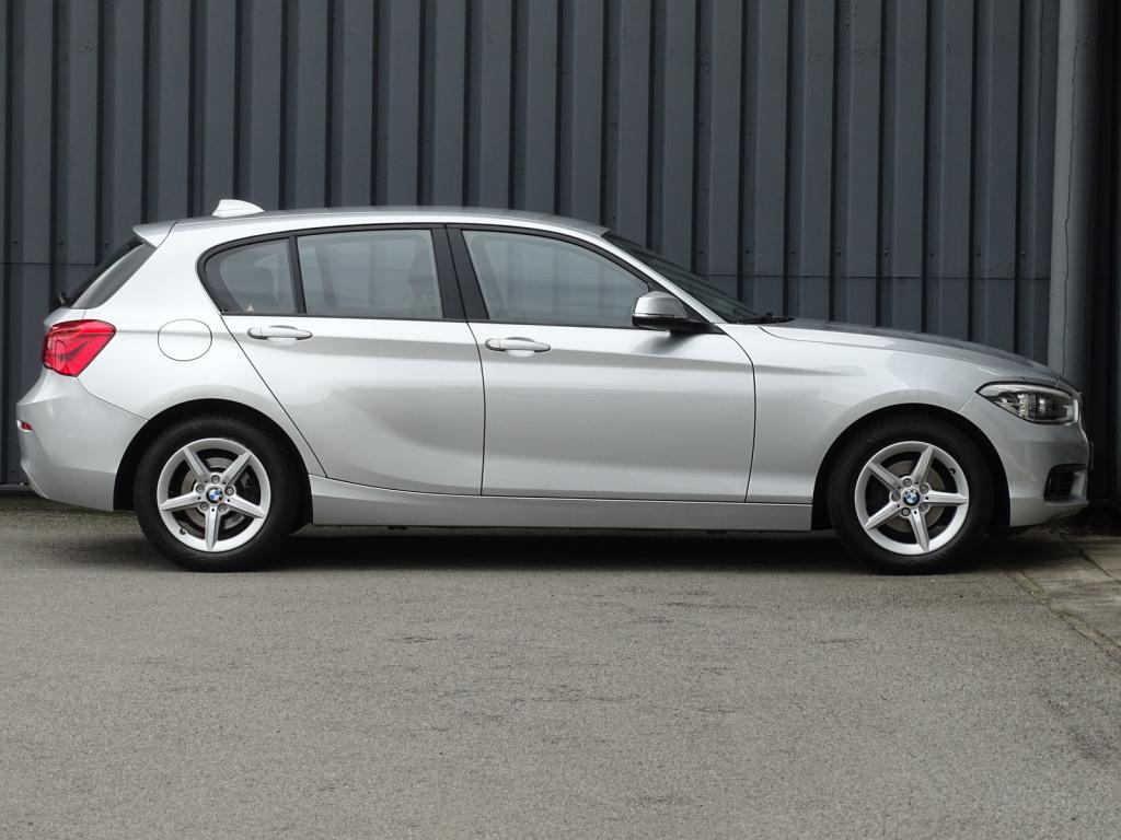 BMW 1 Serie 118i corporate lease essential automaat | led | navi