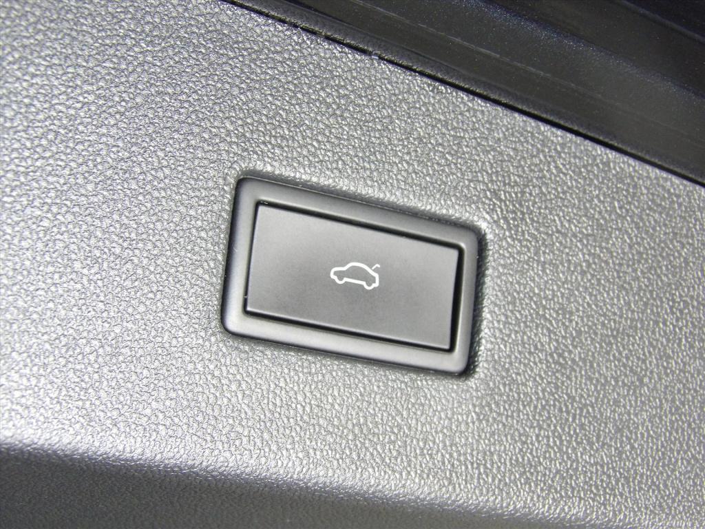 Volkswagen Tiguan 1.5 tsi 150pk dsg highline r-line 7-zits