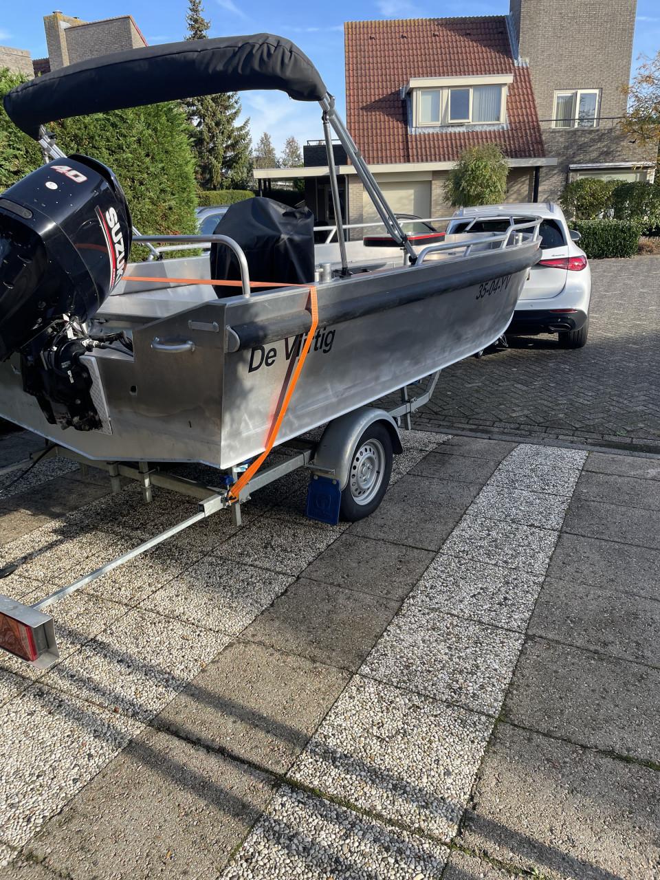 Aluva sloep Suzuki 60pk incl trailel  SL750