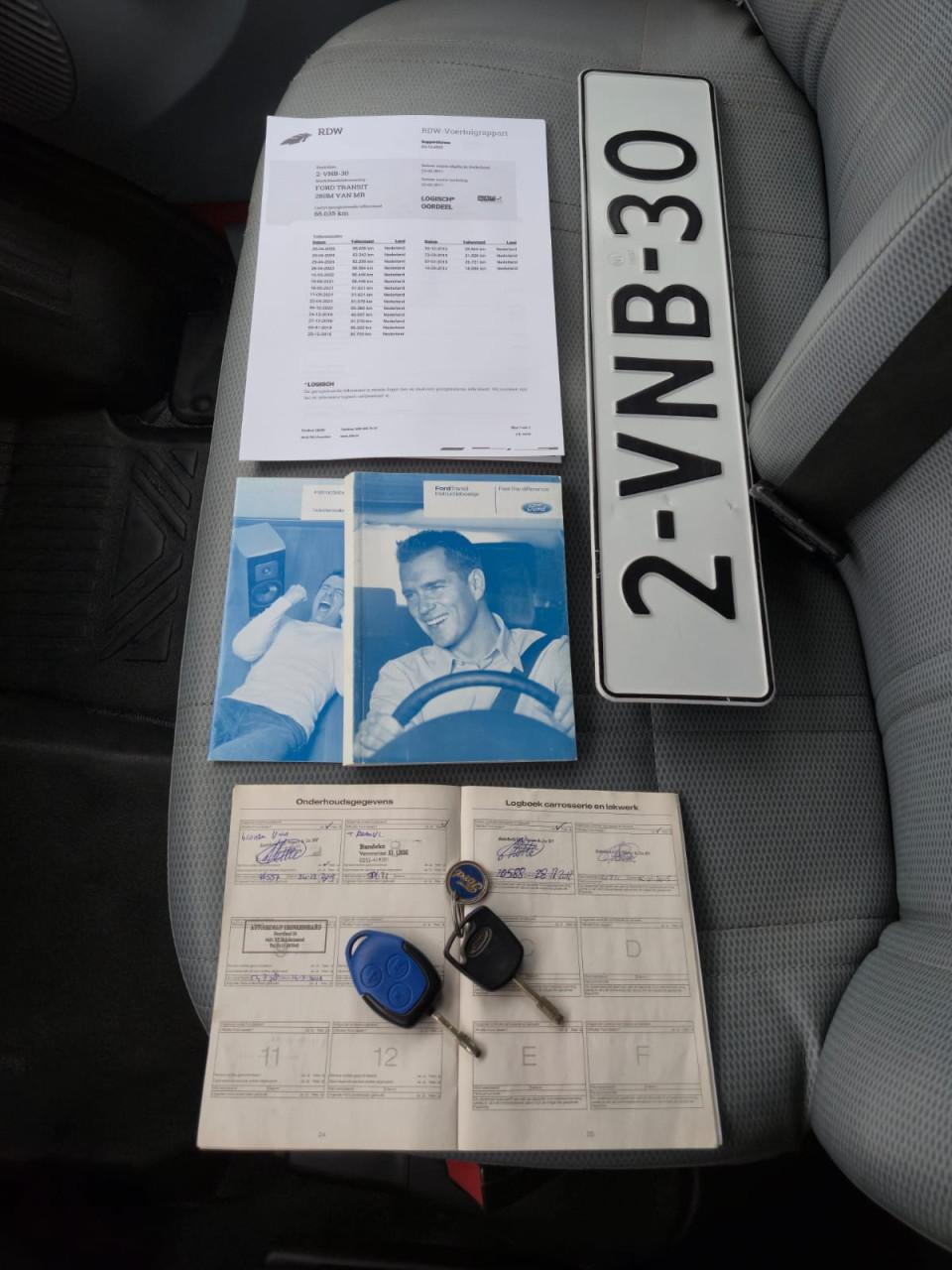 Nette Ford Transit, Werk-bus/Camper, WEINIG KILOMETERS!