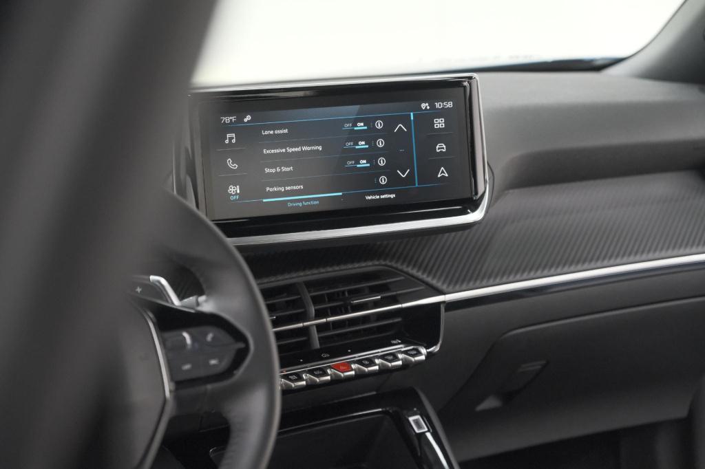 Peugeot 2008 hybrid 136 e-dcs6 style | apple carplay | parkeersensoren | cl