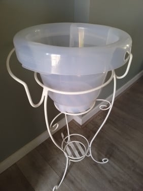 Brocante tummy tub met standaard