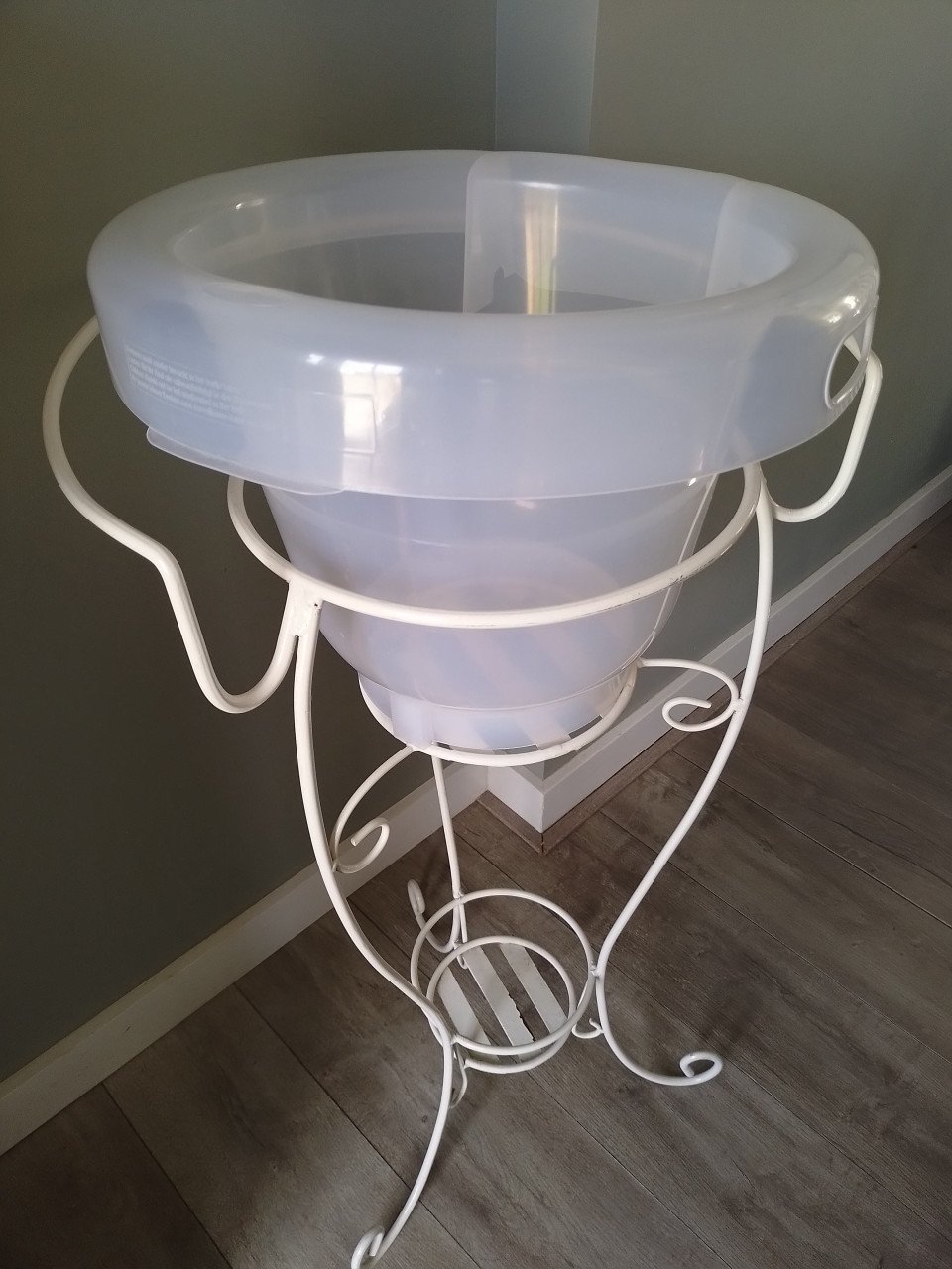 Brocante tummy tub met standaard
