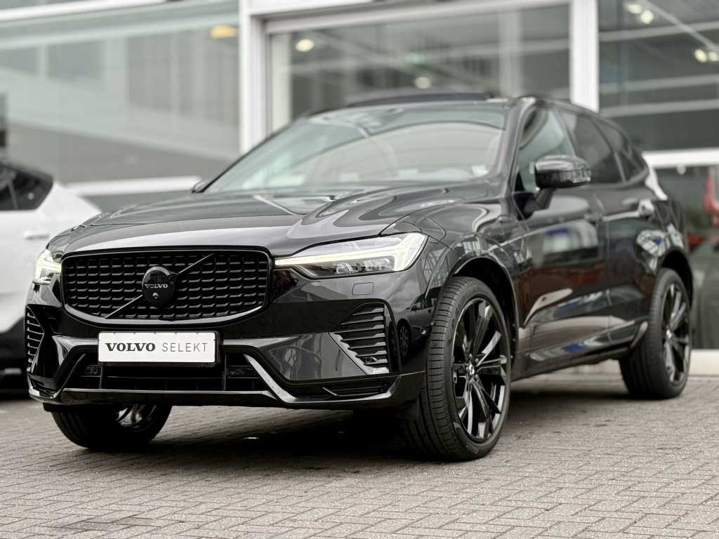 Volvo XC60 t8 455pk recharge black edition| panodak| trekhaak| adap.cruise|