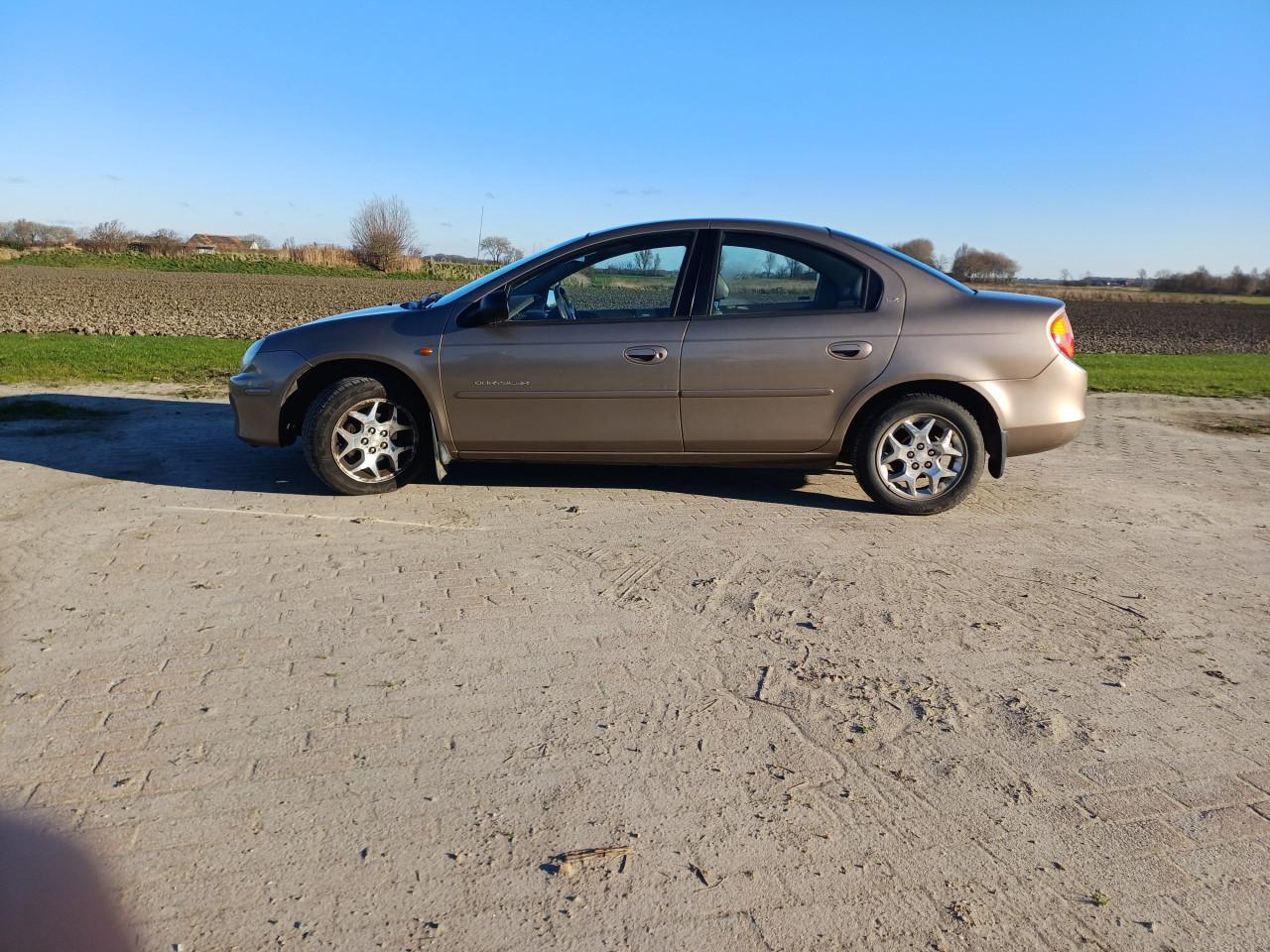 Chrysler neon 2.0 bruin