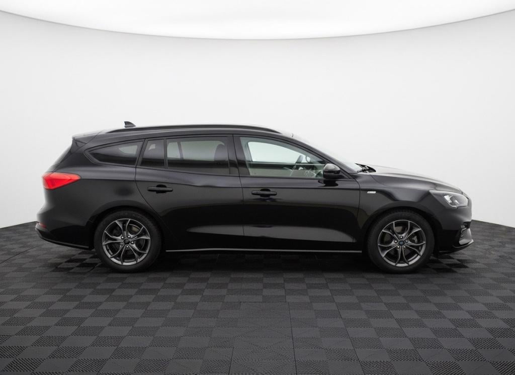 Ford Focus wagon 1.0 ecoboost st line business