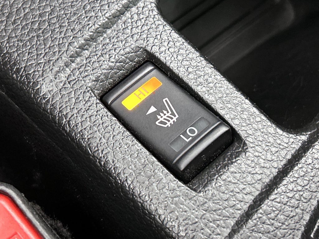 Nissan Qashqai 1.2 tekna | parkeer sensoren | lmv | panorama dak | navigati
