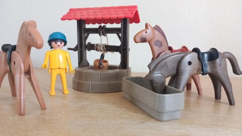 Playmobil vintage waterput met drinkbak en vee