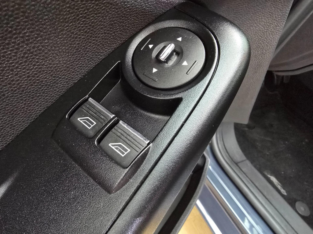 Ford Fiesta occasion 1.0 style met airco en mooie antracietgrijze kleur | 5
