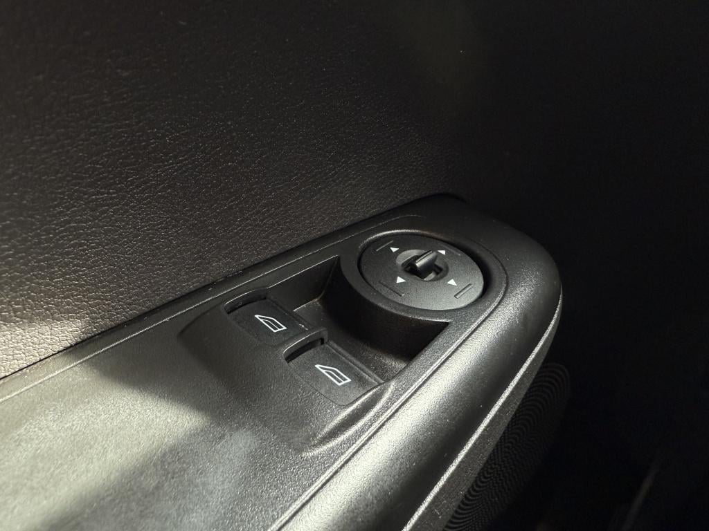 Ford Tourneo Courier 1.0 titanium