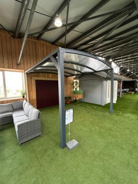 Showmodel gebogen carport