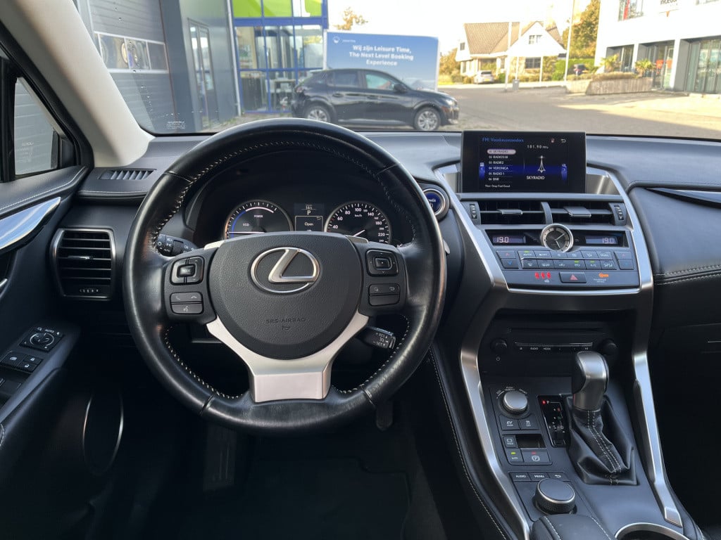 Lexus Nx 300h business line pro | camera | cruise | navi