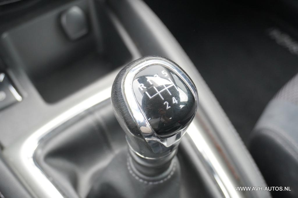 Nissan Qashqai 1.2 connect edition