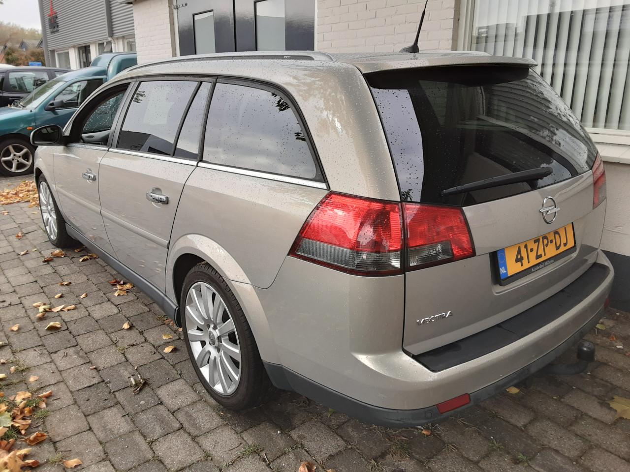 Opel Vectra Wagon 1.8-16V Executive