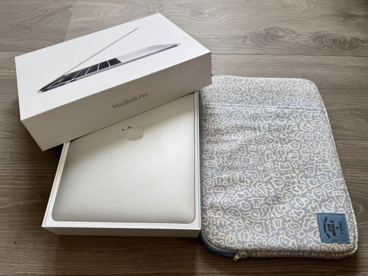 MacBook Pro 13 inch 2019